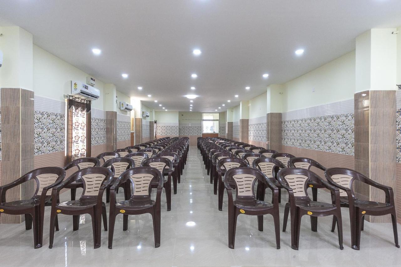 Oyo Hotel Sannidhi Residency Tirupati Eksteriør billede