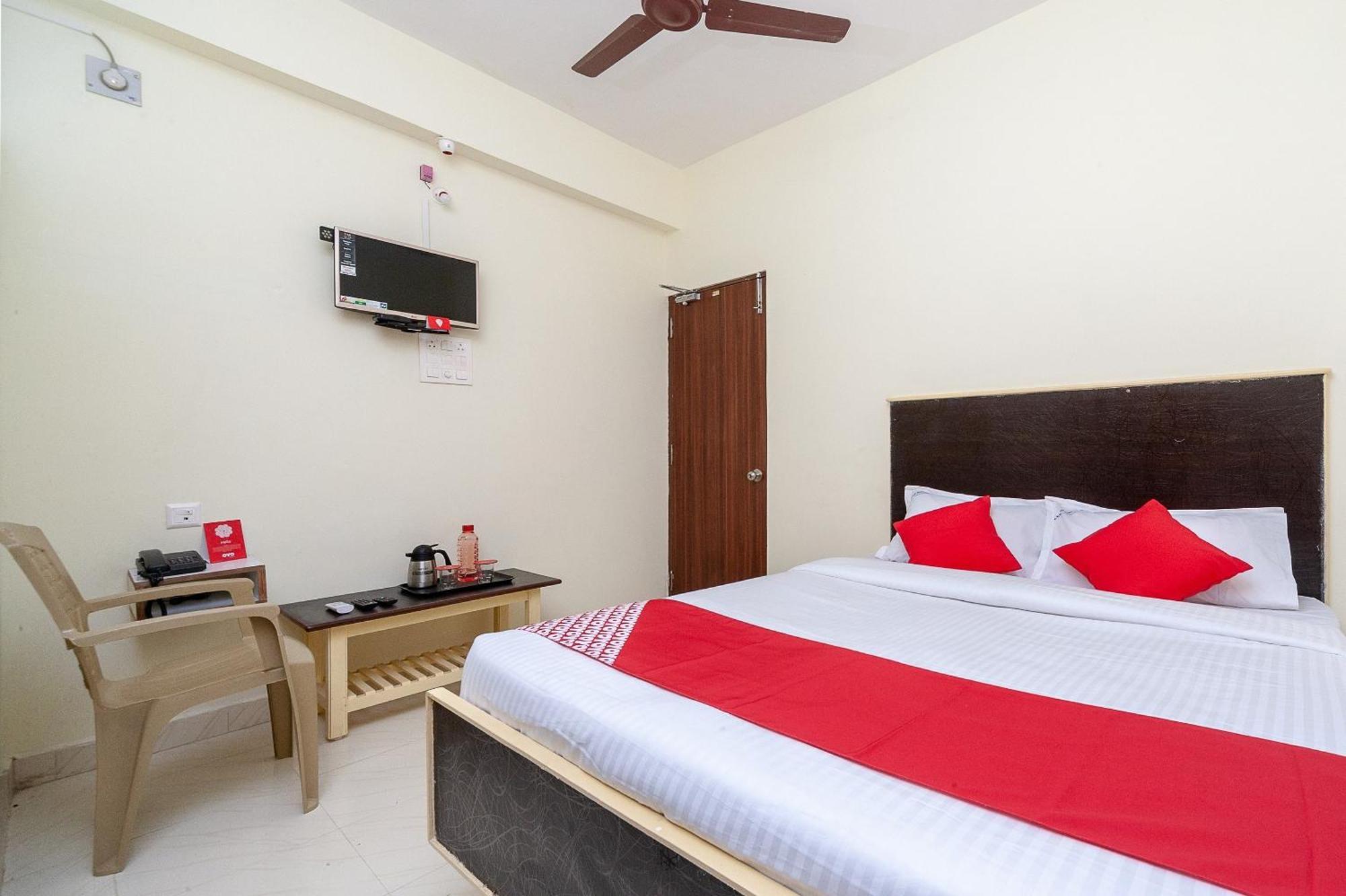 Oyo Hotel Sannidhi Residency Tirupati Eksteriør billede